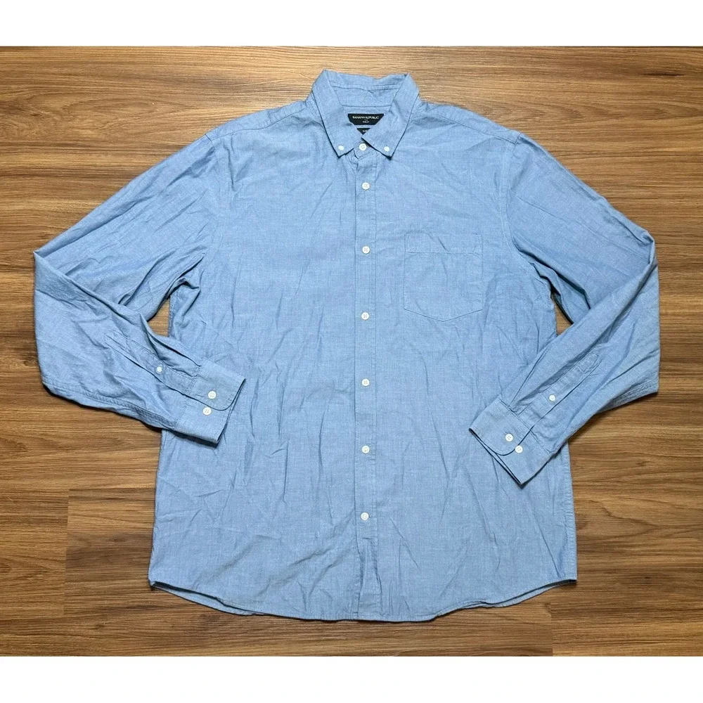 Banana Republic Mens Slim Fit Blue Chambray Button Down Shirt Medium Wash Sz XLT